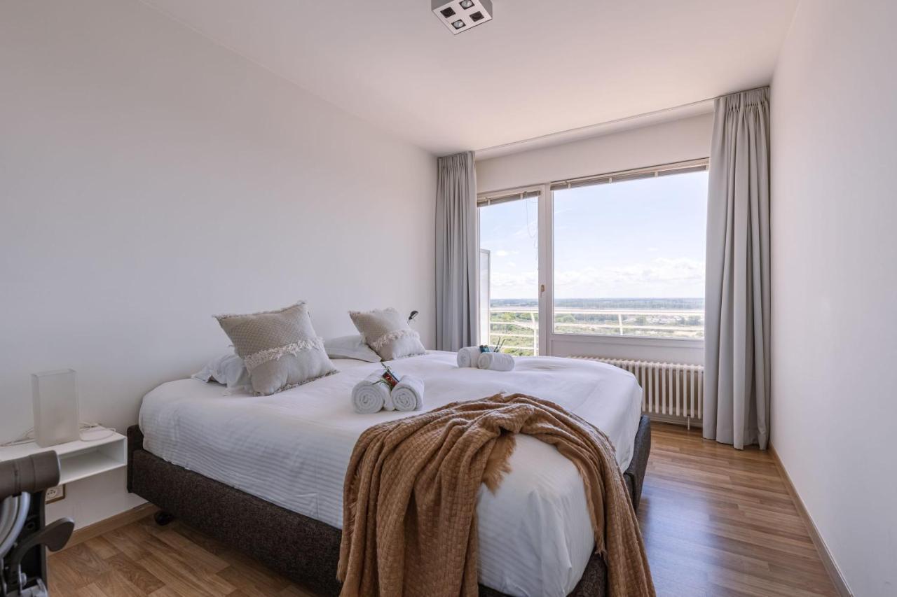 Excellent Southern Furnished Apartment With Beautiful Sea View Nieuwpoort Eksteriør billede